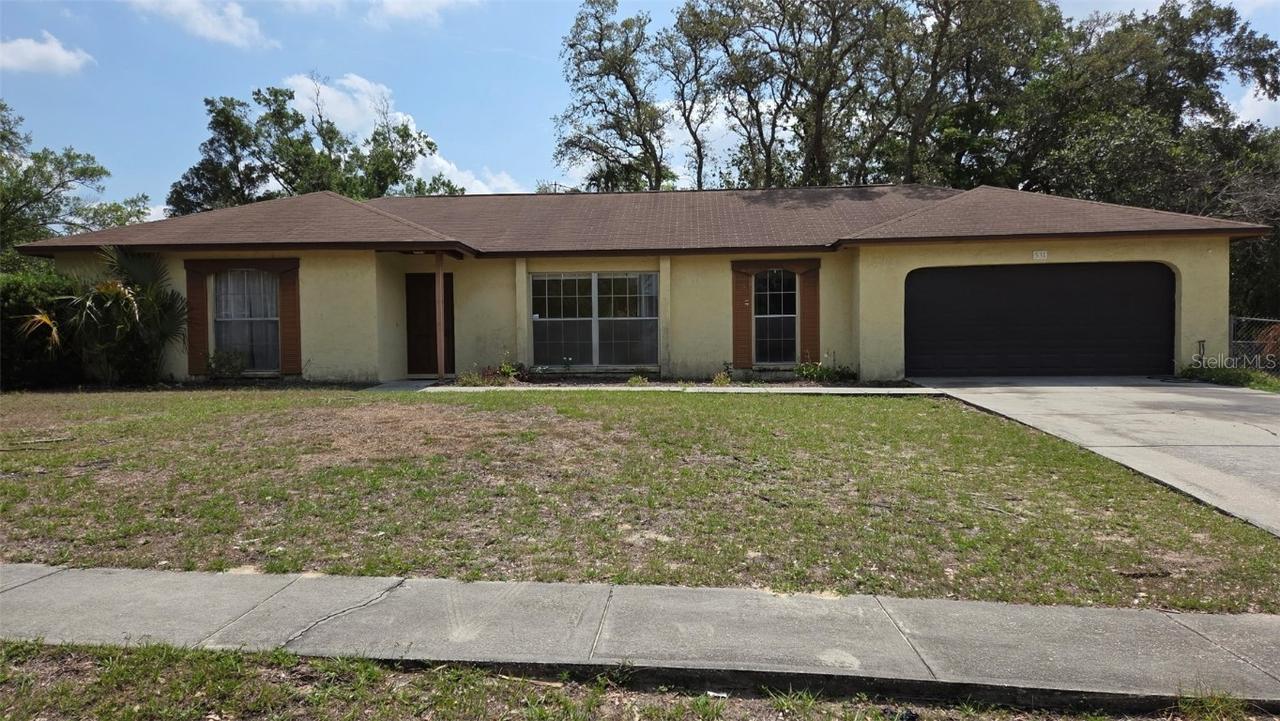 531 Carriage Hills Dr., Temple Terrace, FL 33617