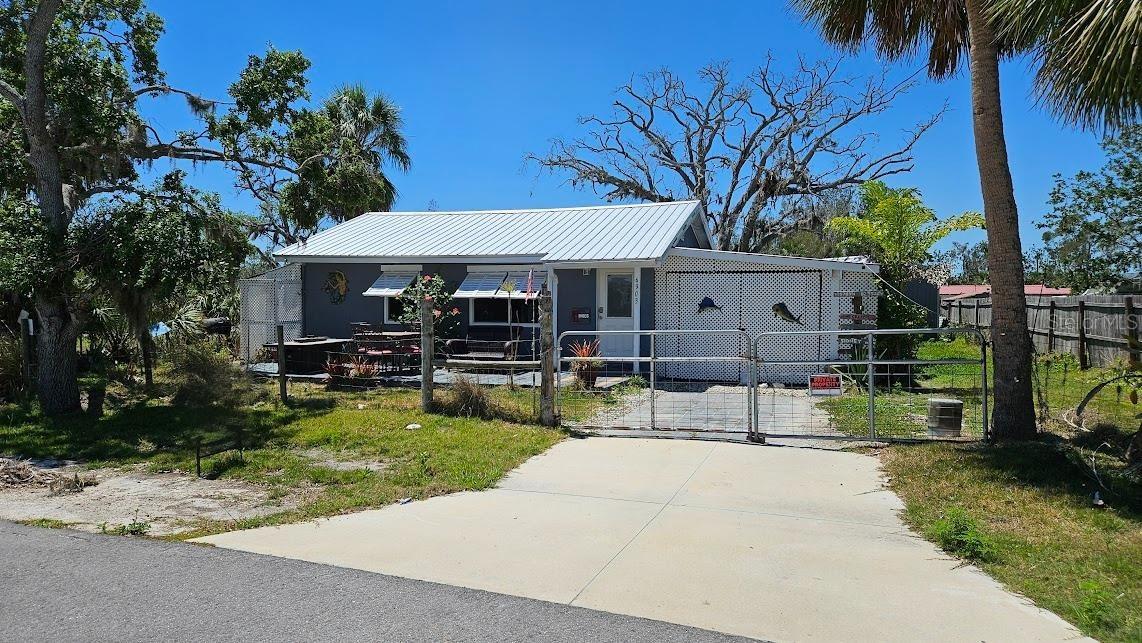 6903 11th Ave E Ave., Palmetto, FL 34221