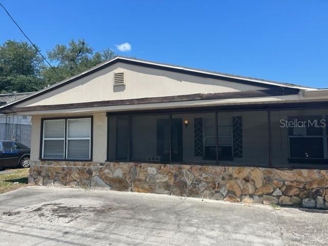 1204 W Alsobrook St., Plant City, FL 33563