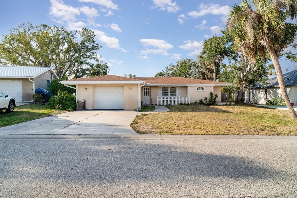 504 Casas Bonitas Dr., Nokomis, FL 34275