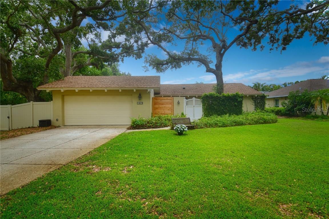 13878 Oak Forest Blvd., Seminole, FL 33776
