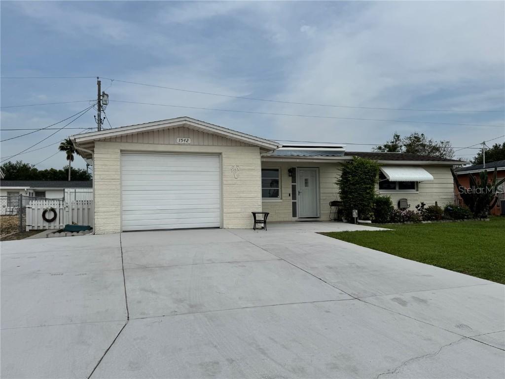1542 Derrick St., Holiday, FL 34690