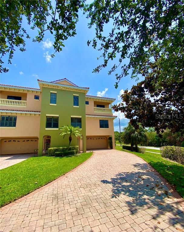 1503 Citrine Tr., Tarpon Springs, FL 34689