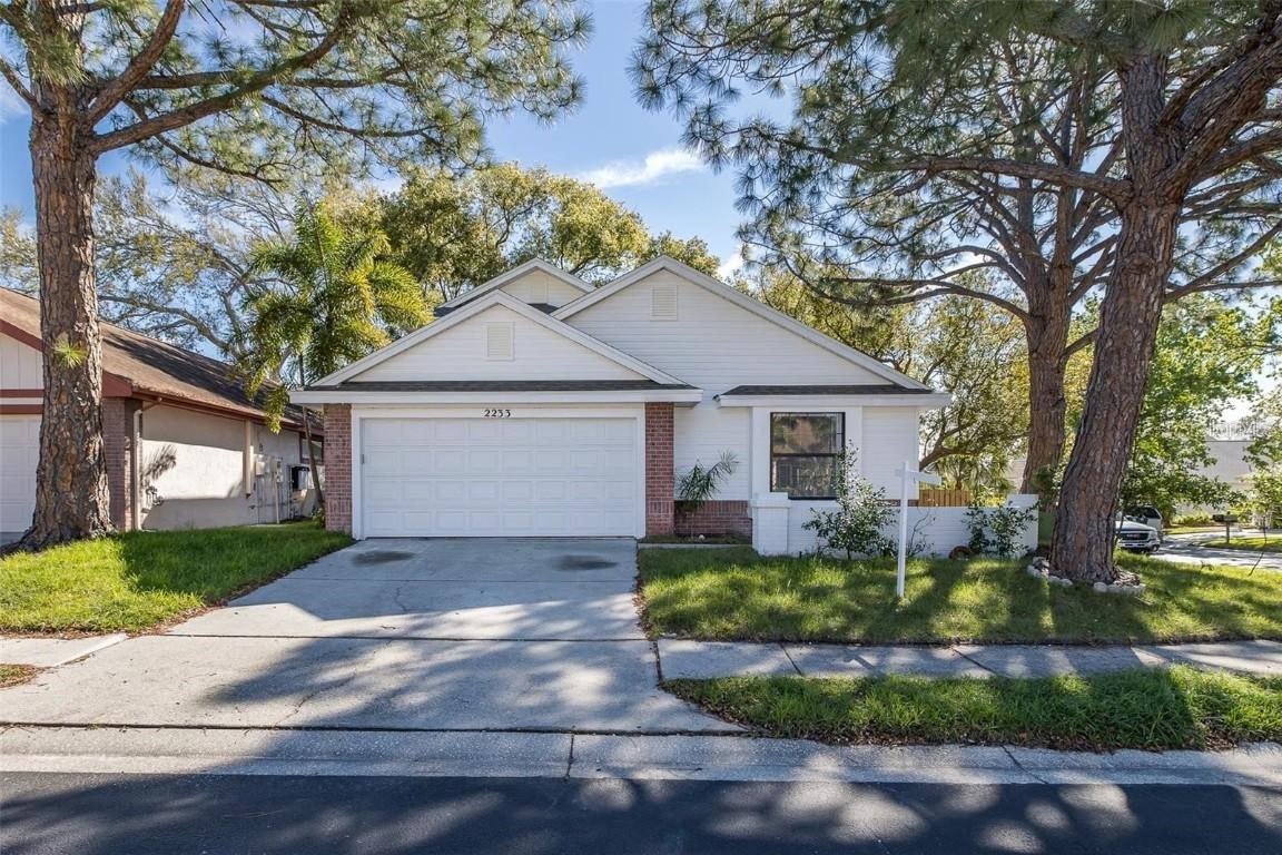 2233 Springwood Cir., Clearwater, FL 33763