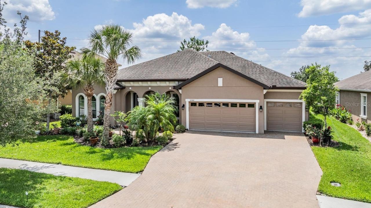32242 Summerglade Dr., Wesley Chapel, FL 33545