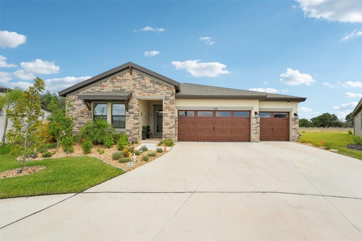 13098 Wellspring Dr., Lithia, FL 33547