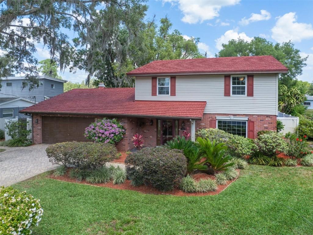 18712 Lakeshore Dr., Lutz, FL 33549