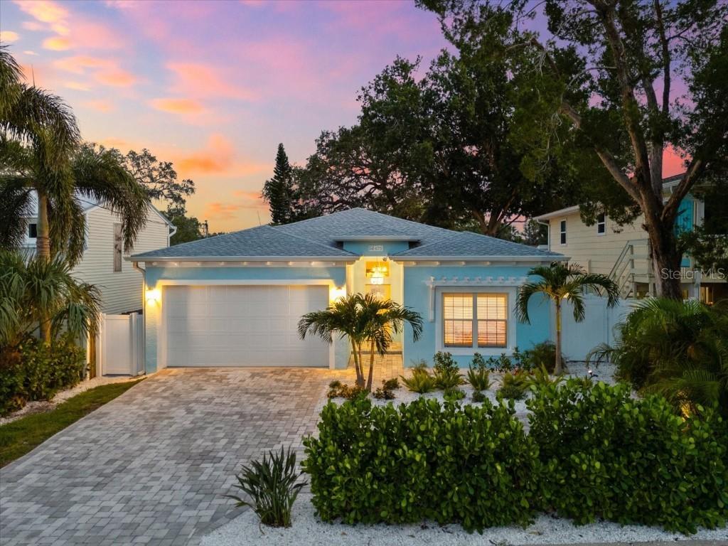 475 Crystal Beach Ave., Crystal Beach, FL 34681