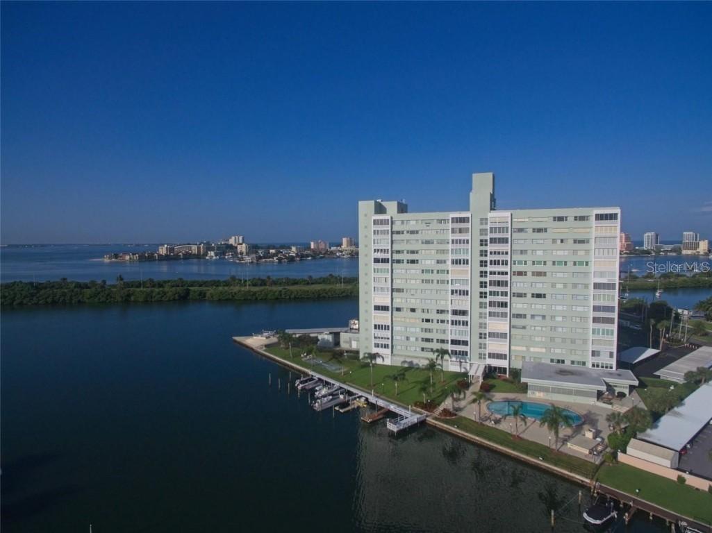 31 Island Way #1403, Clearwater Beach, FL 33767
