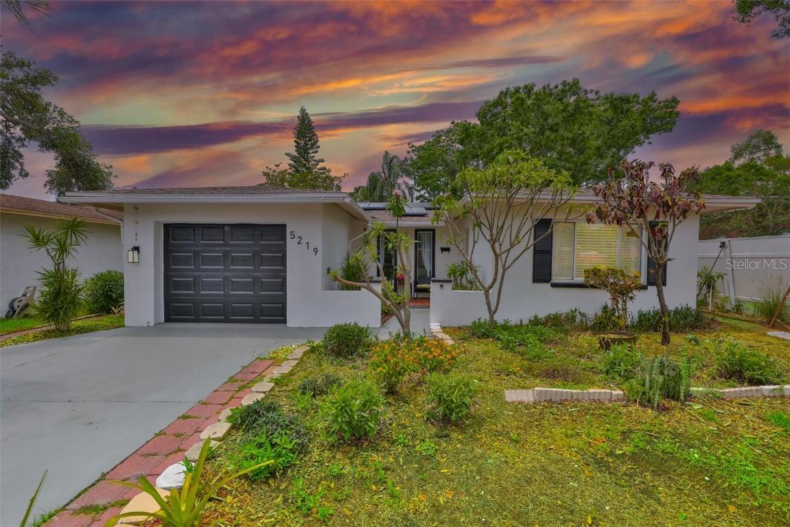 5219 4th St., St Petersburg, FL 33705
