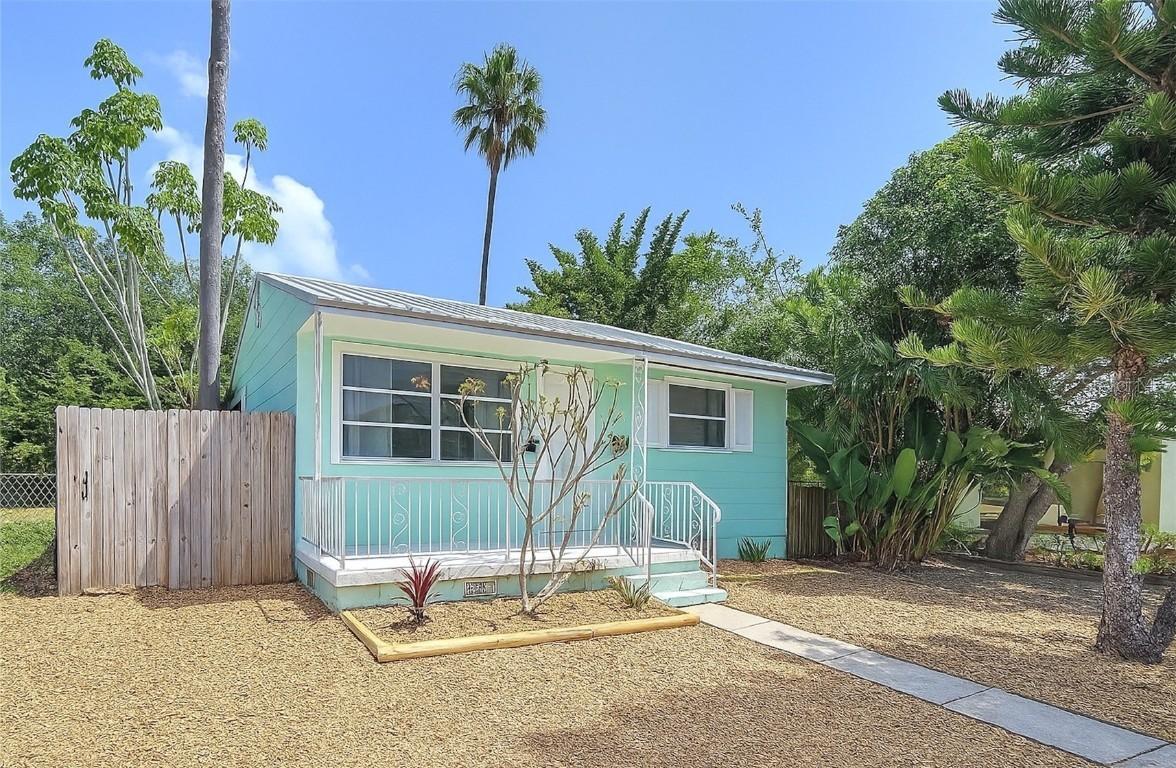 627 64th Ave., St Petersburg, FL 33705