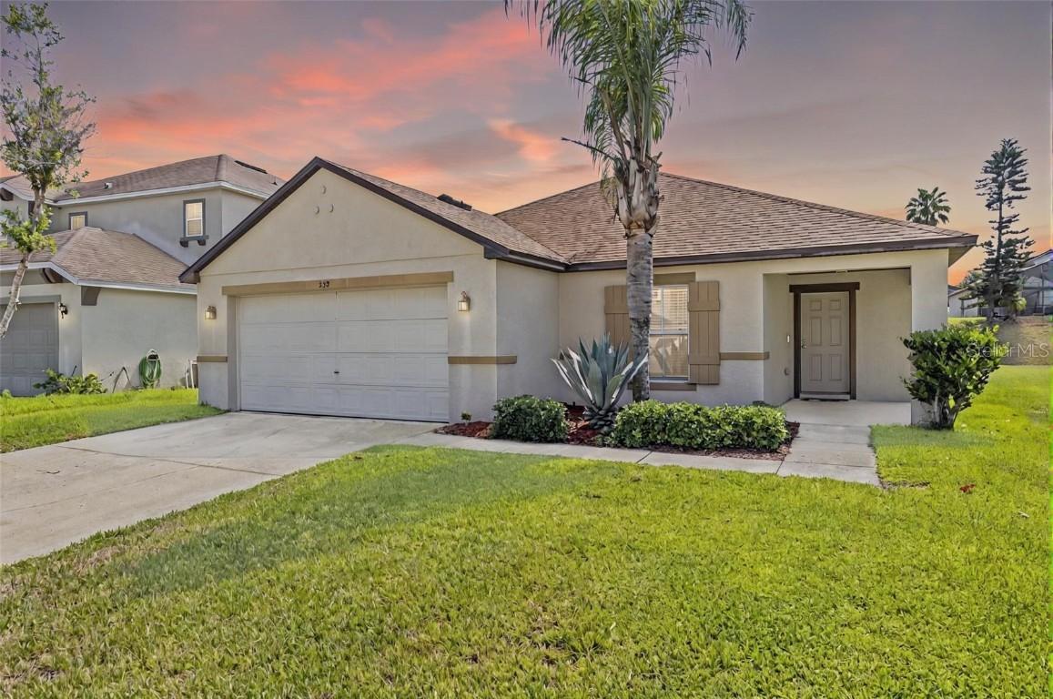358 Canna Dr., Davenport, FL 33897