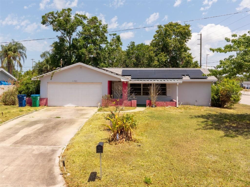 11301 88th Ave., Seminole, FL 33772