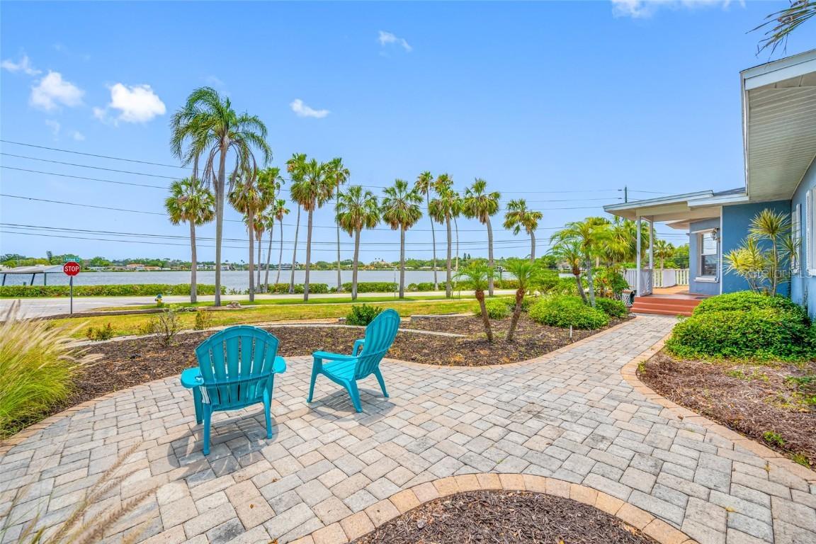 401 Whitcomb Blvd., Tarpon Springs, FL 34689
