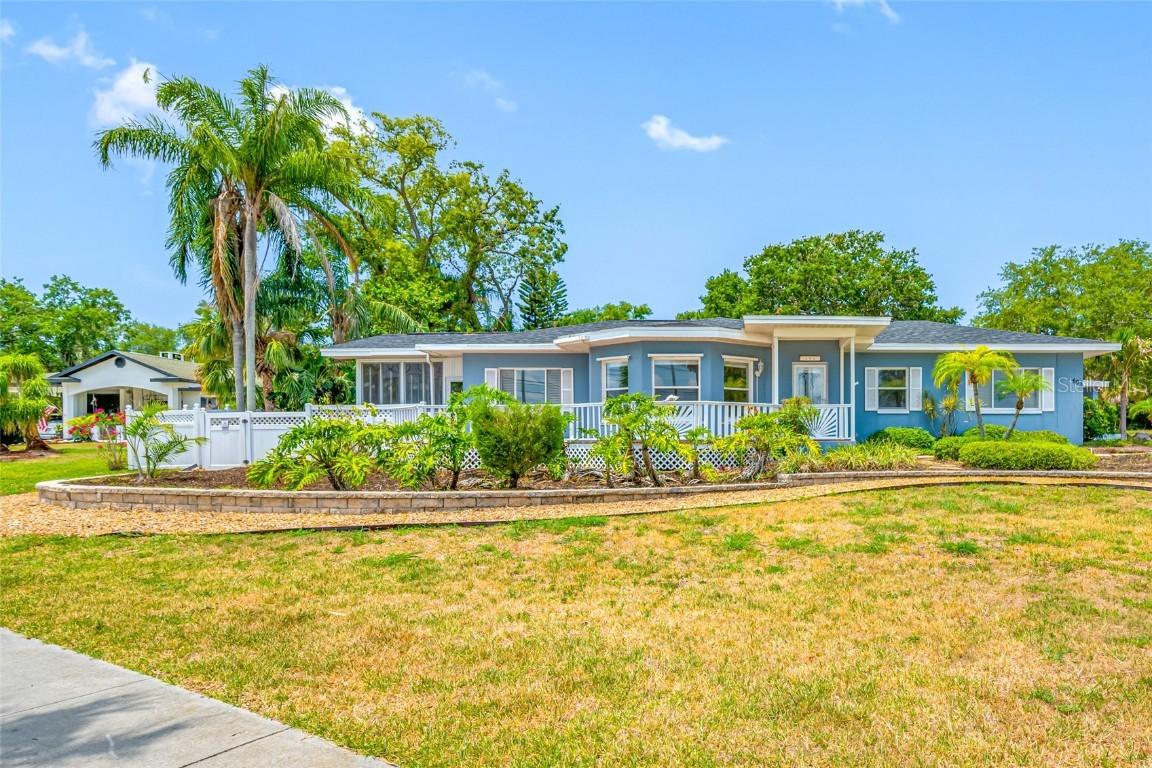 401 Whitcomb Blvd., Tarpon Springs, FL 34689