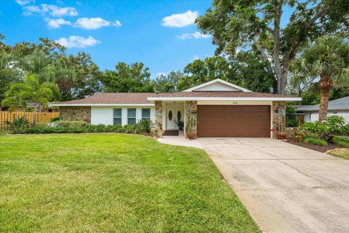 535 Sandy Hook Rd., Palm Harbor, FL 34683