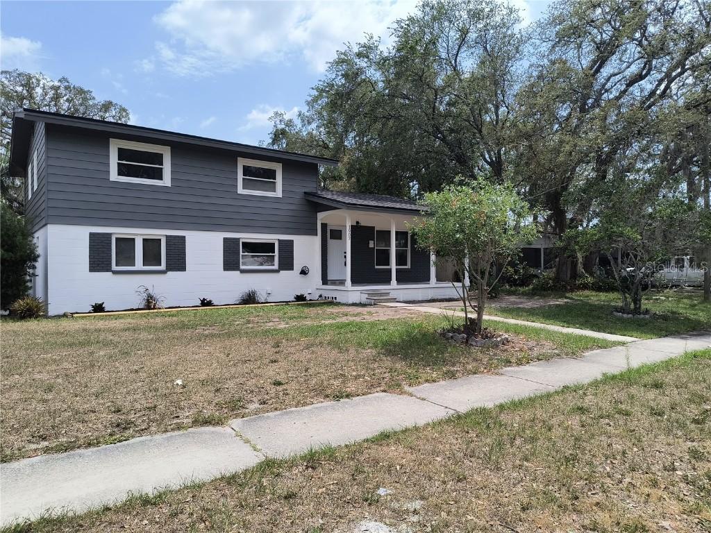 1907 E 111th Ave., Tampa, FL 33612