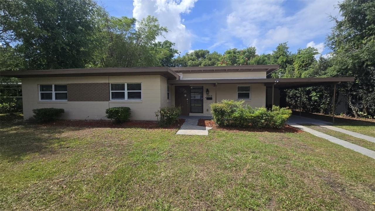 2818 Dellwood Dr., Orlando, FL 32806