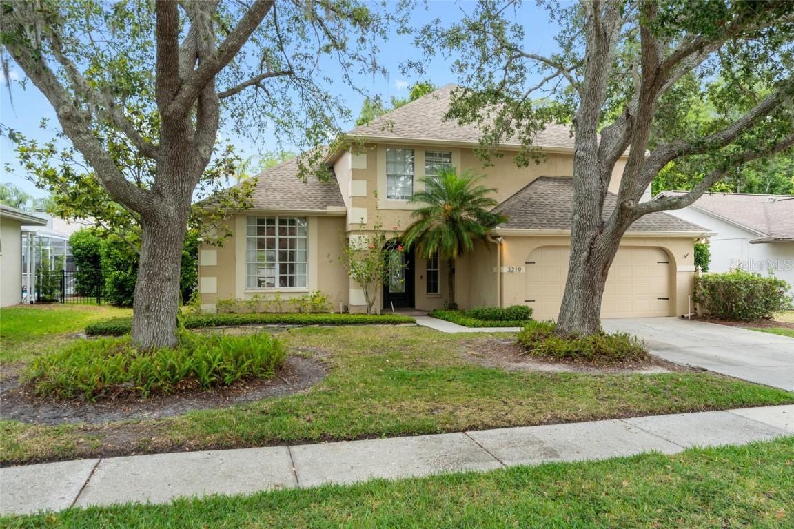 3219 Centerwood Dr., Tarpon Springs, FL 34688