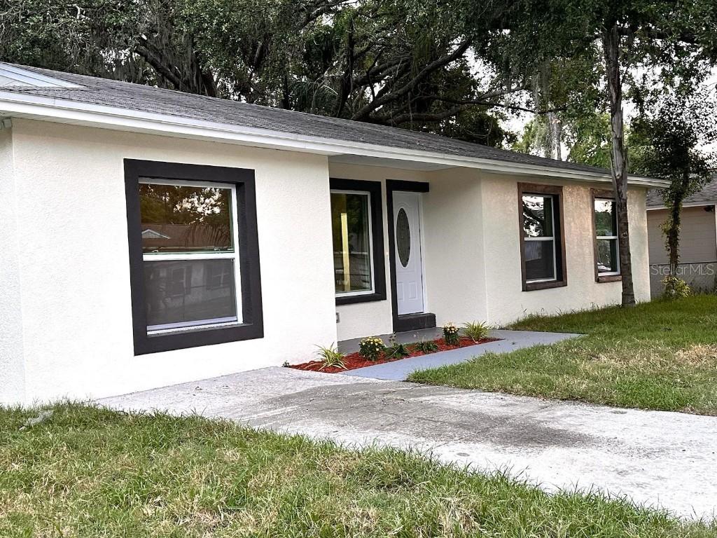 733 Holly Ter., Brandon, FL 33511