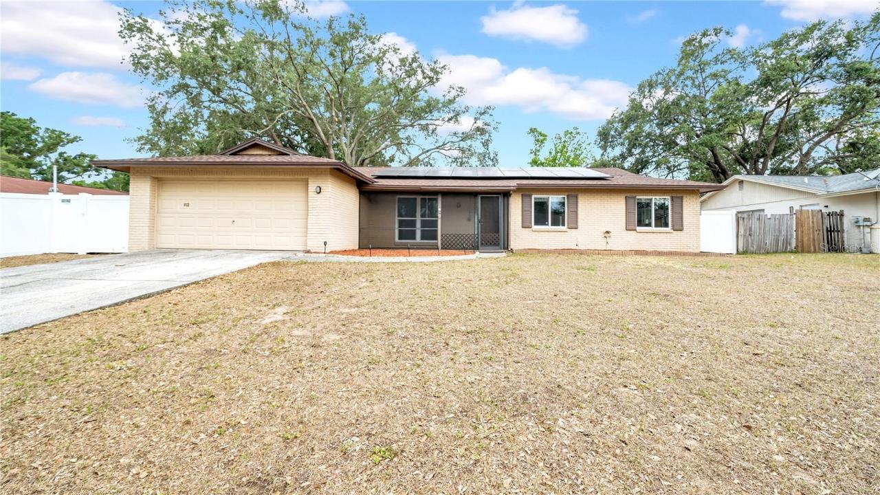 812 Regent Circle S, Brandon, FL 33511