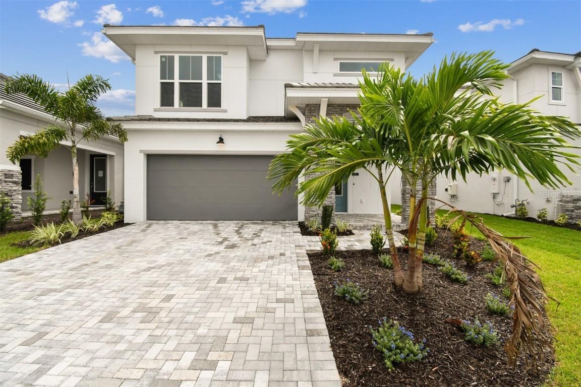 648 Allora Ave., Nokomis, FL 34275