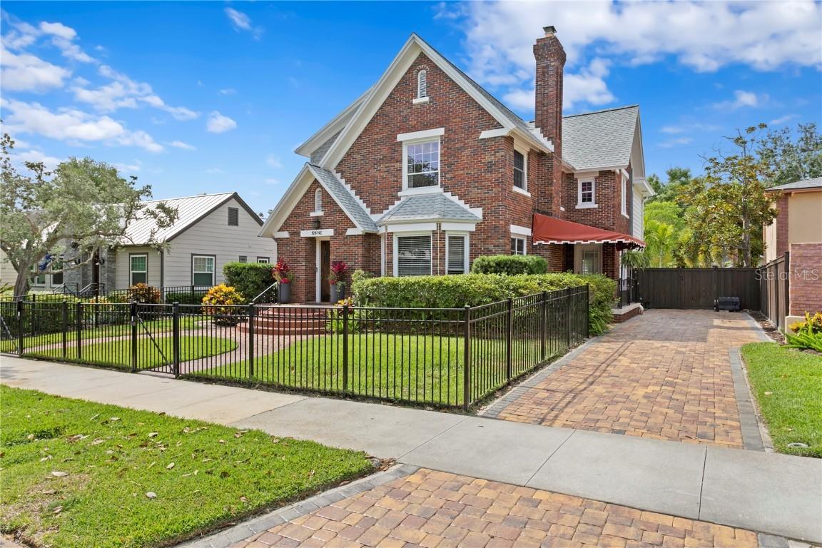 126 14th Ave., St Petersburg, FL 33701