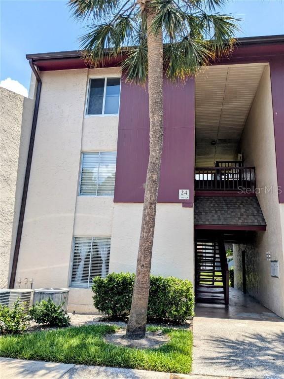 3840 N Lake Dr. #125, Tampa, FL 33614