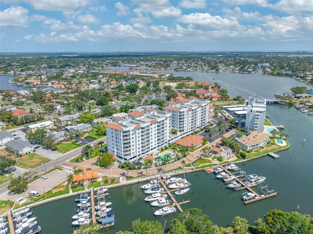 1325 Snell Isle Blvd. #810, St Petersburg, FL 33704