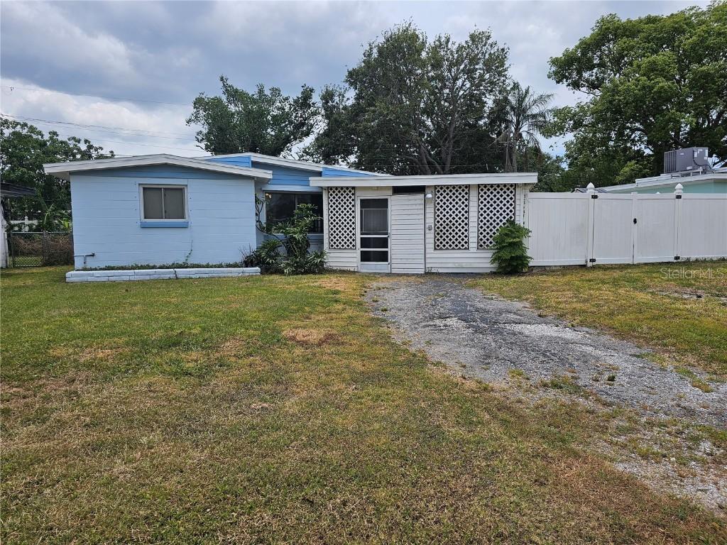 10264 117th Ter., Largo, FL 33773