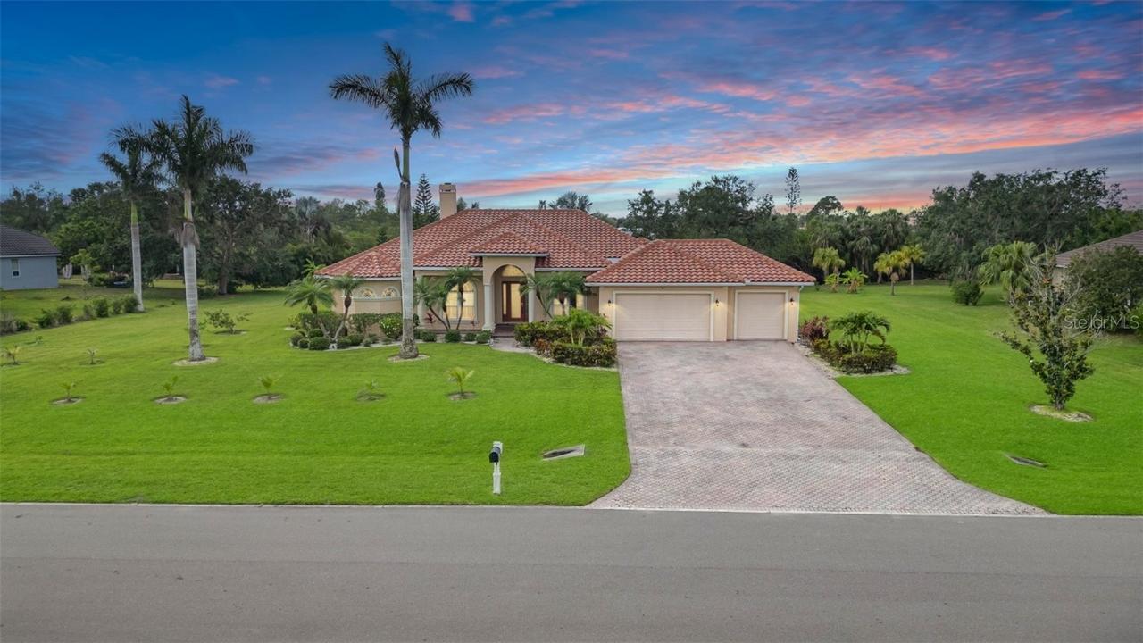 6120 9th Avenue Cir., Bradenton, FL 34212