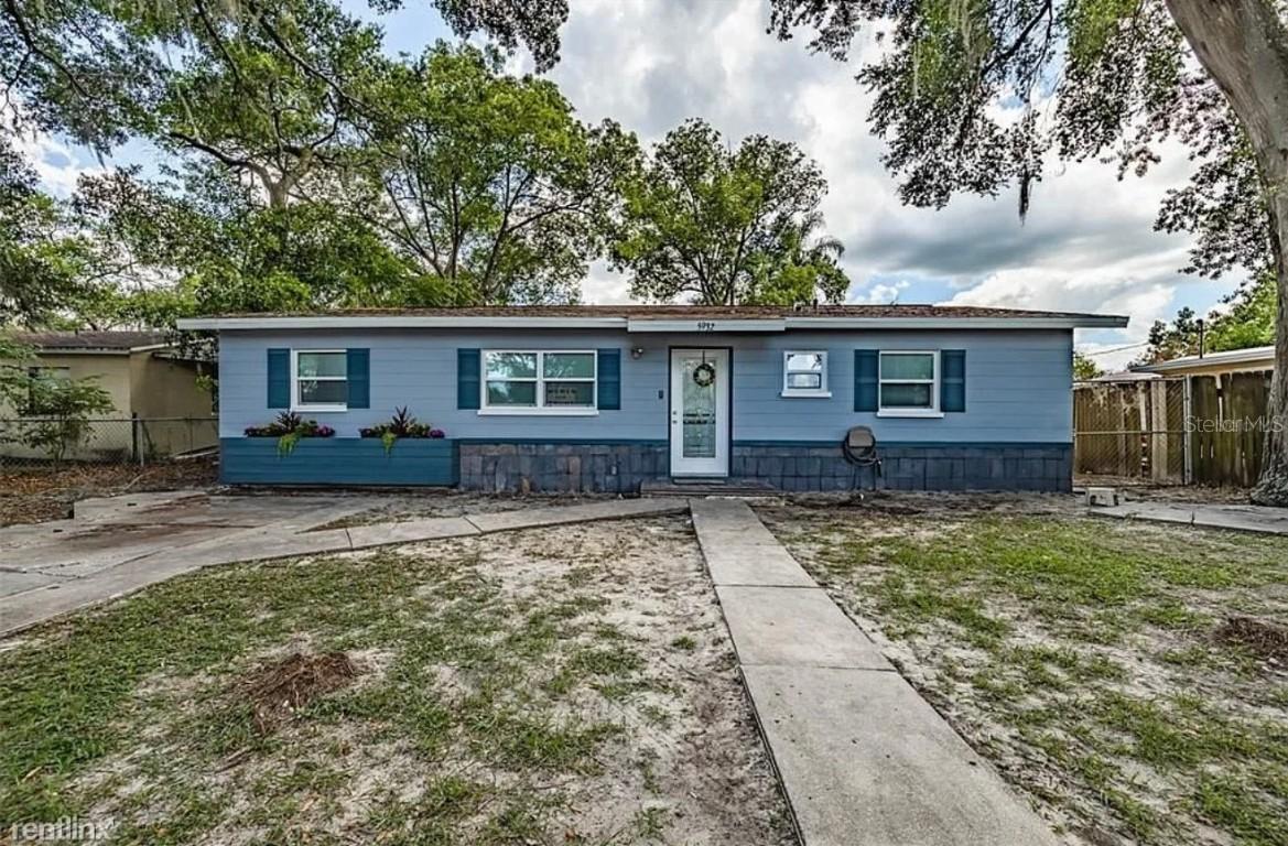 5932 Hilltop Ln., Lakeland, FL 33809