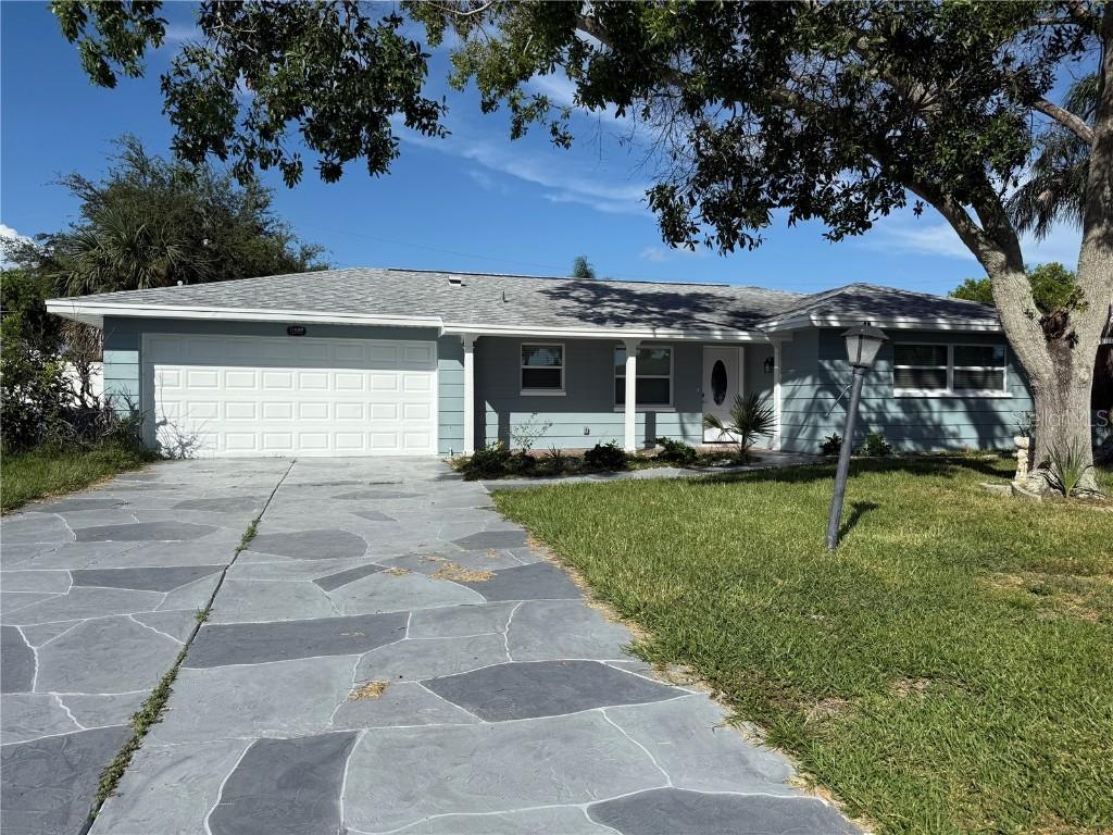 11889 Walker Ave., Seminole, FL 33772
