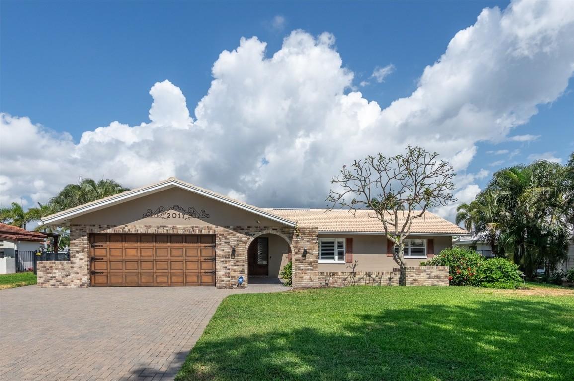 2017 Iowa Ave., St Petersburg, FL 33703