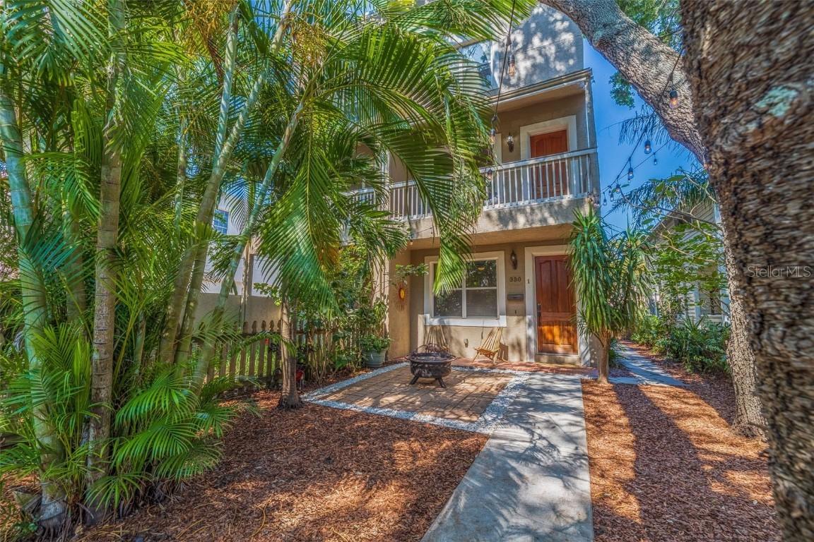 330 Lang Ct. #1, St Petersburg, FL 33701