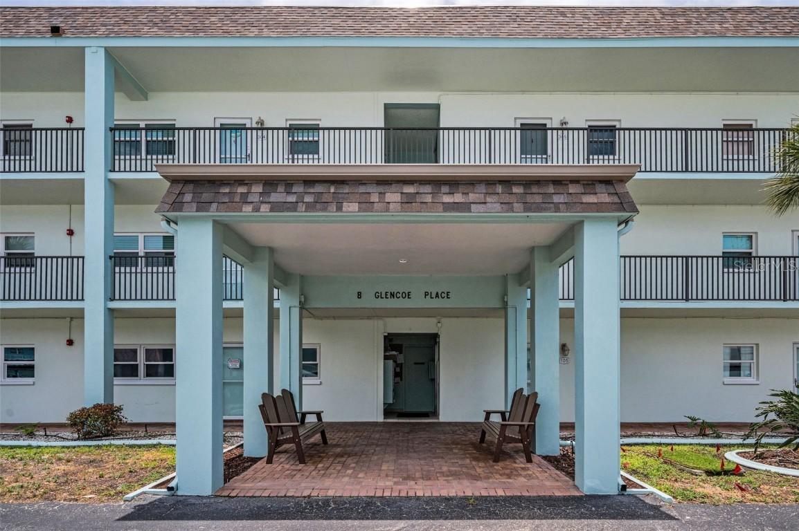 8 Glencoe Pl. #305, Dunedin, FL 34698