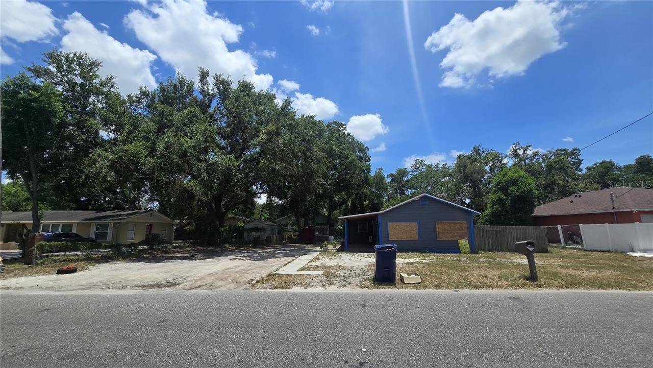 4207 E Henry Ave., Tampa, FL 33610