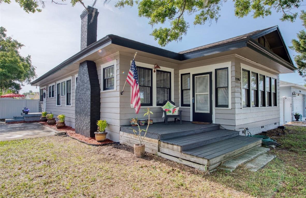 12595 95th St., Largo, FL 33773