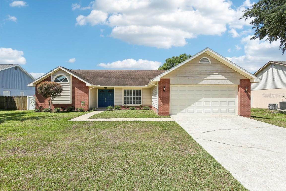 1421 Buckner Rd., Valrico, FL 33596