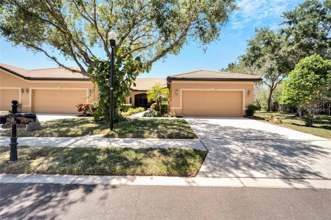5732 Eden Falls Pl., Apollo Beach, FL 33572