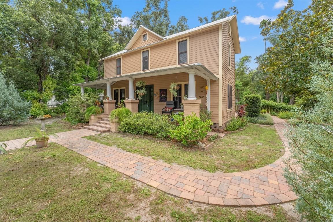 1001 E Crawford St., Tampa, FL 33604