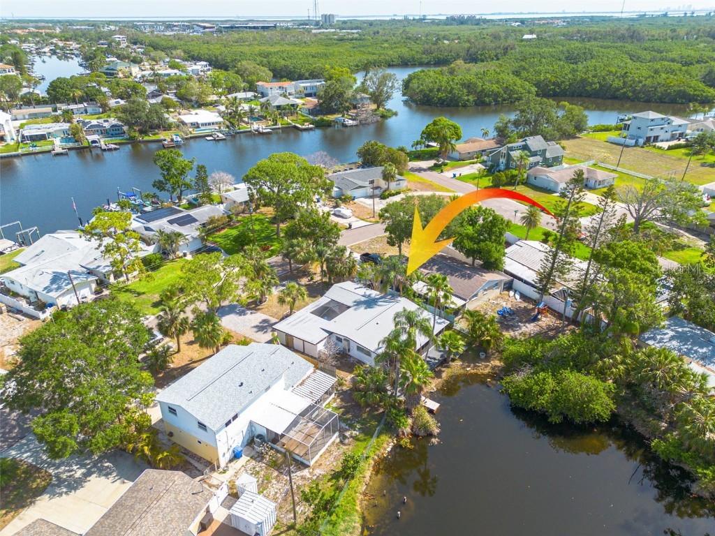 328 Tallahassee Dr., St Petersburg, FL 33702