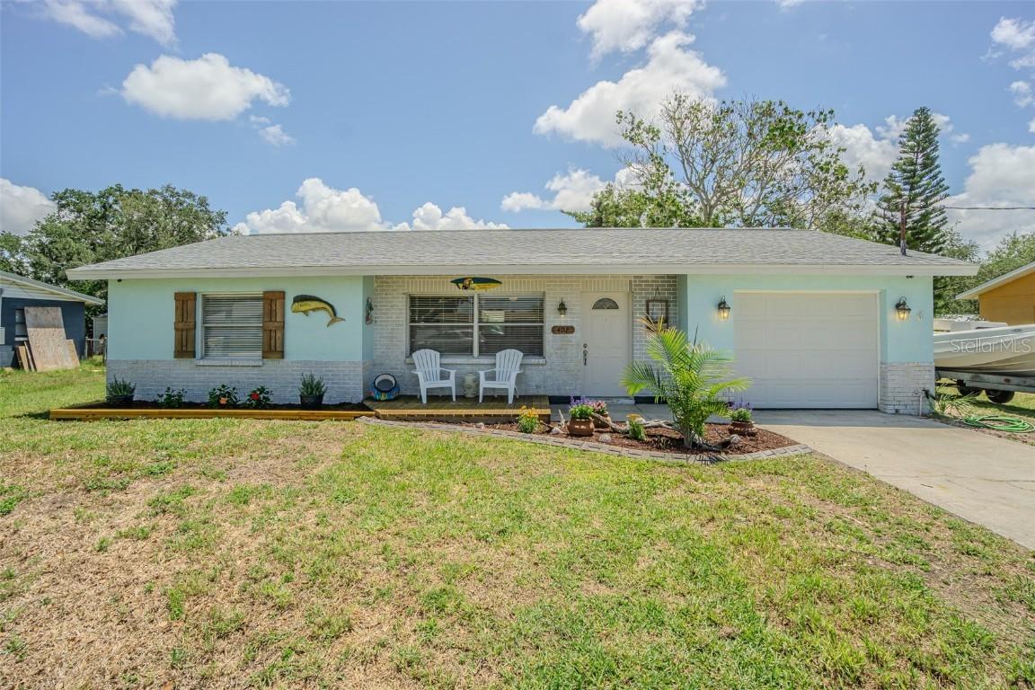 402 12th St., Ruskin, FL 33570