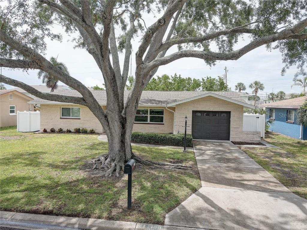 11188 64th Ter., Seminole, FL 33772