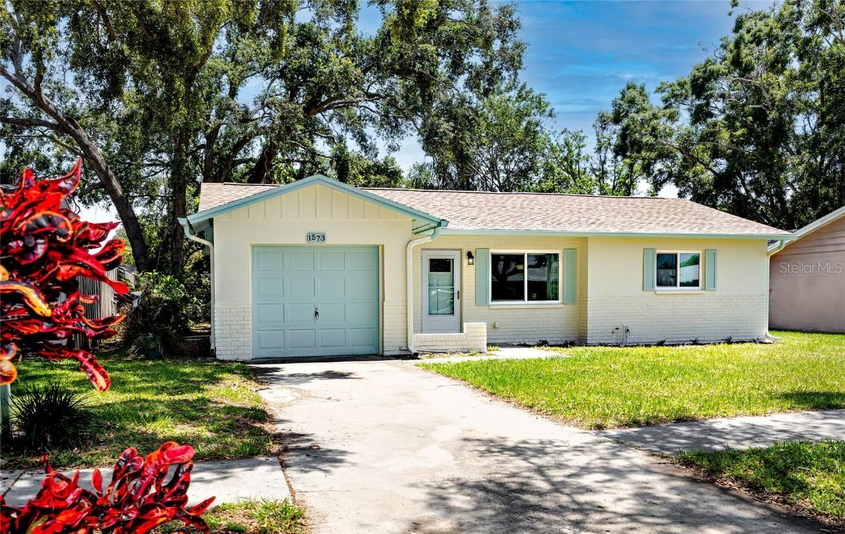 1573 Cumberland Ln., Clearwater, FL 33755