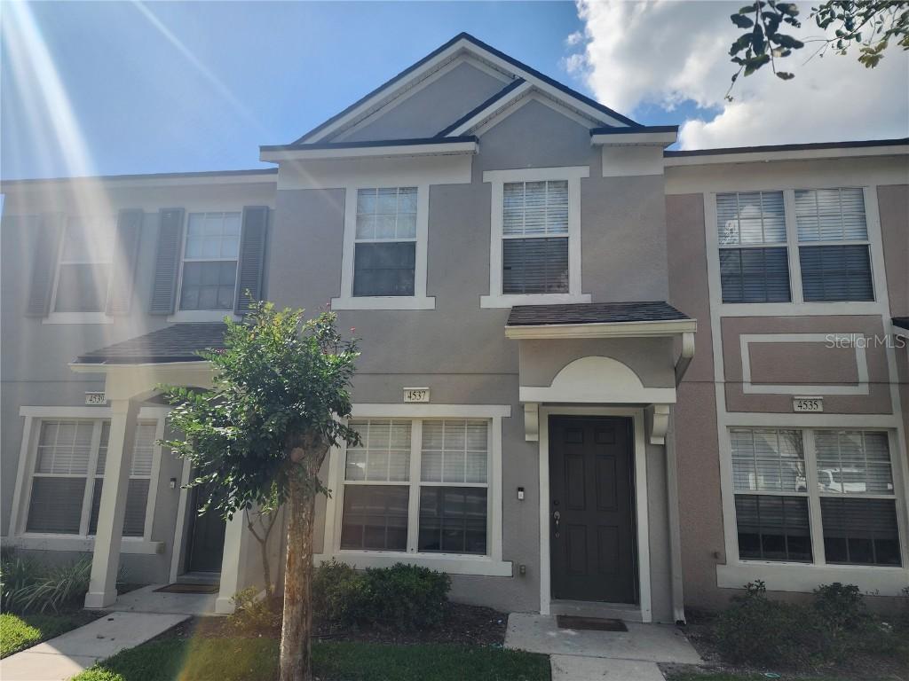 4537 Kennewick Pl., Riverview, FL 33578