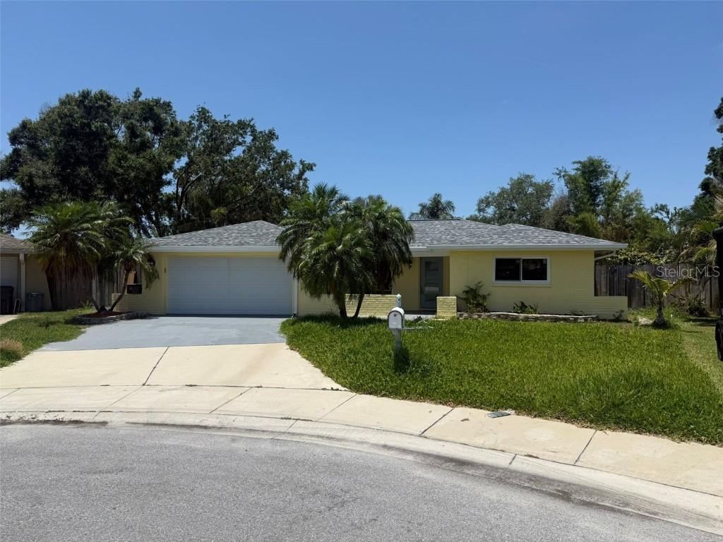 1812 Hibiscus Ct., Oldsmar, FL 34677