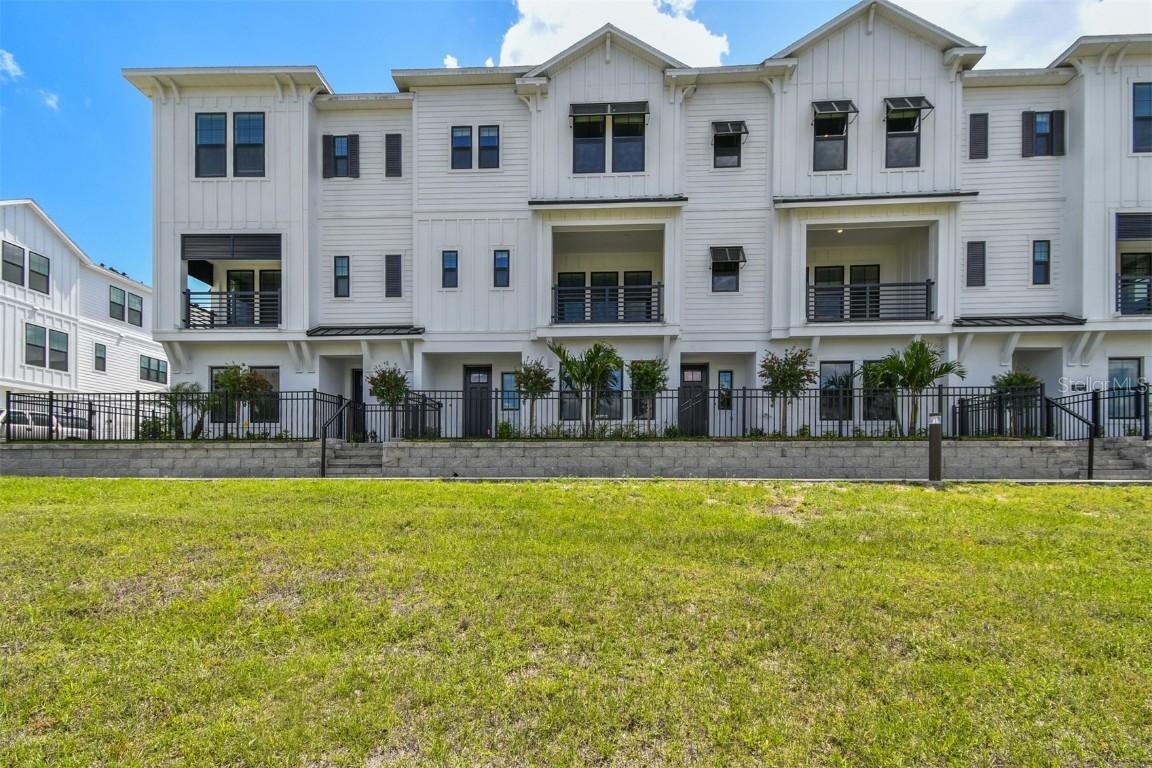 7240 Sutton Ln., Sarasota, FL 34240