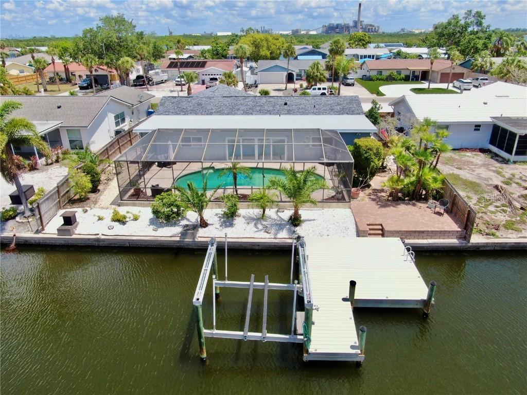 916 Sago Palm Way, Apollo Beach, FL 33572
