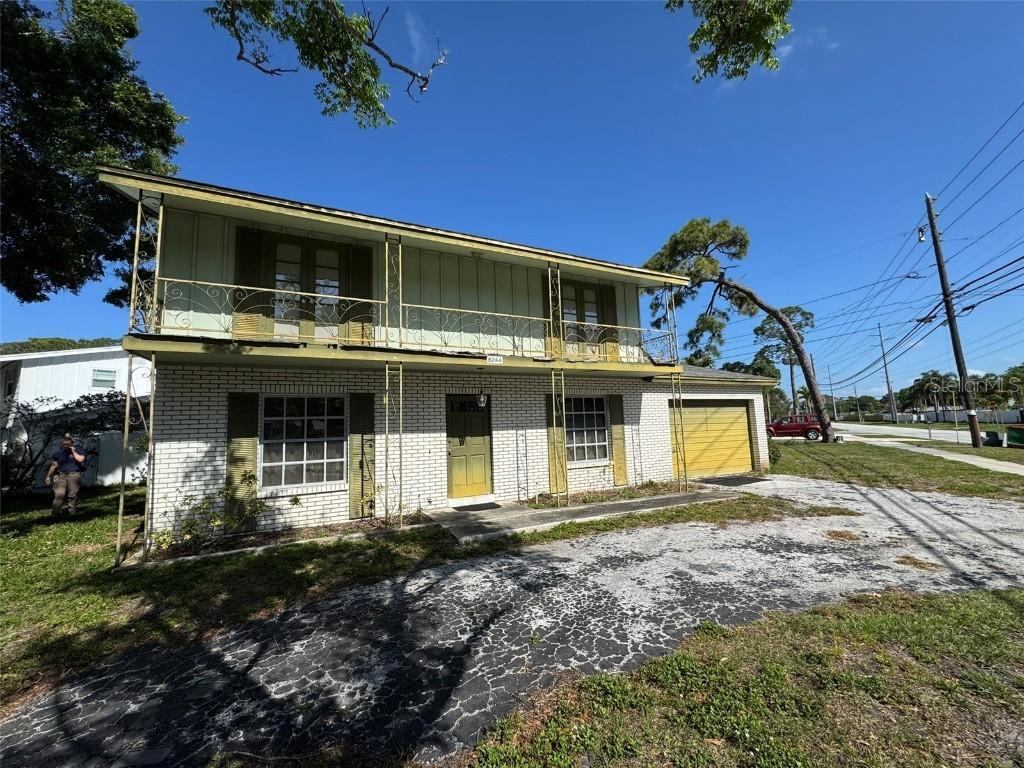 8244 125th St., Seminole, FL 33772